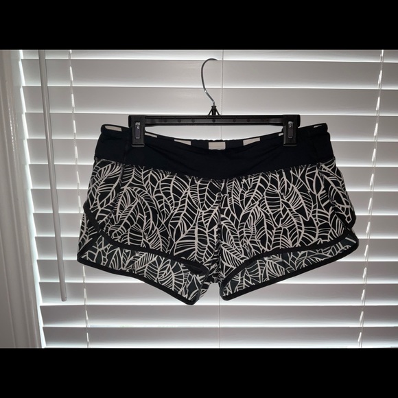 Lululemon Speed Up short - Picture 1 of 3